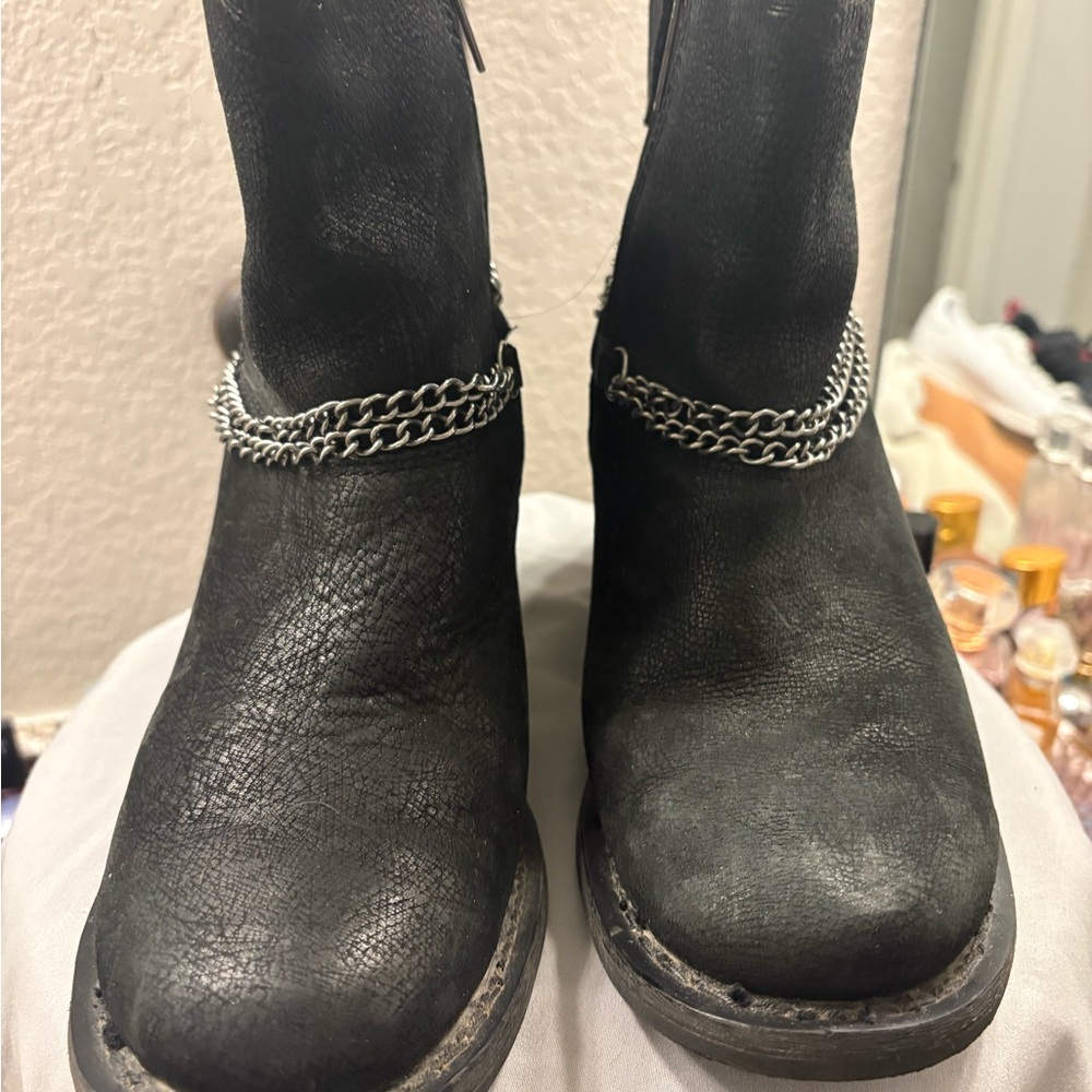 Harley-Davidson Black Boots with Silver Chain - Picture 4 of 5